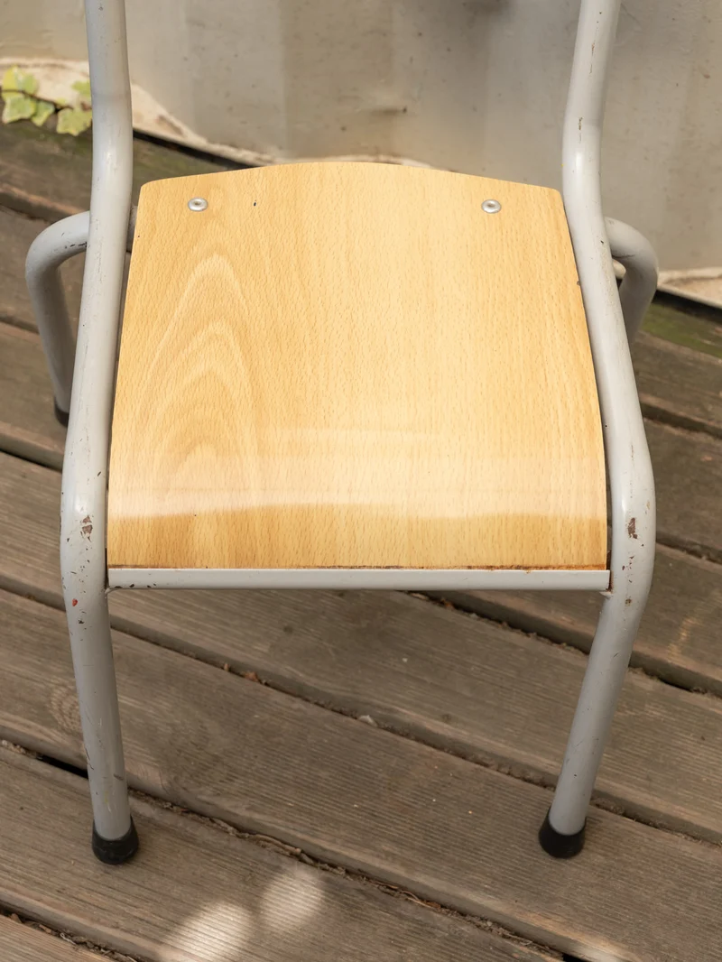 Ernestine, la chaise pour enfant en bois et métal N°1326