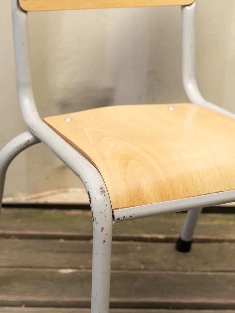 Ernestine, la chaise pour enfant en bois et métal N°1326