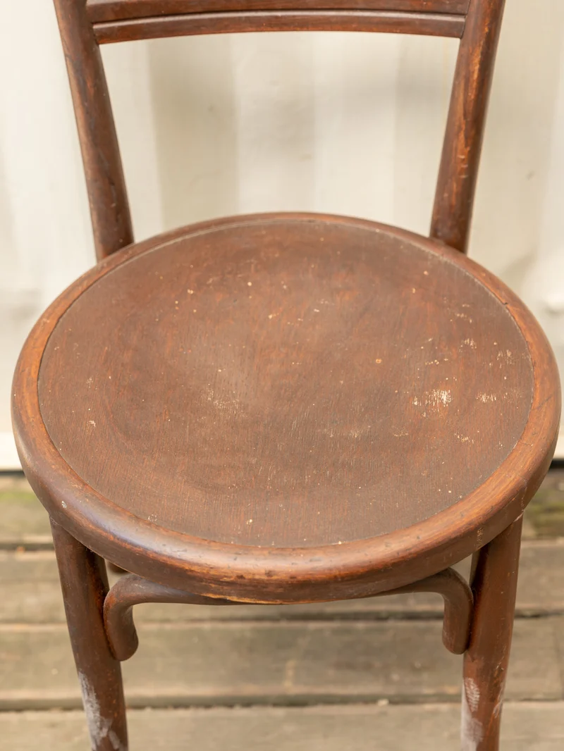 Claude, la chaise de bistro en bois N°1522
