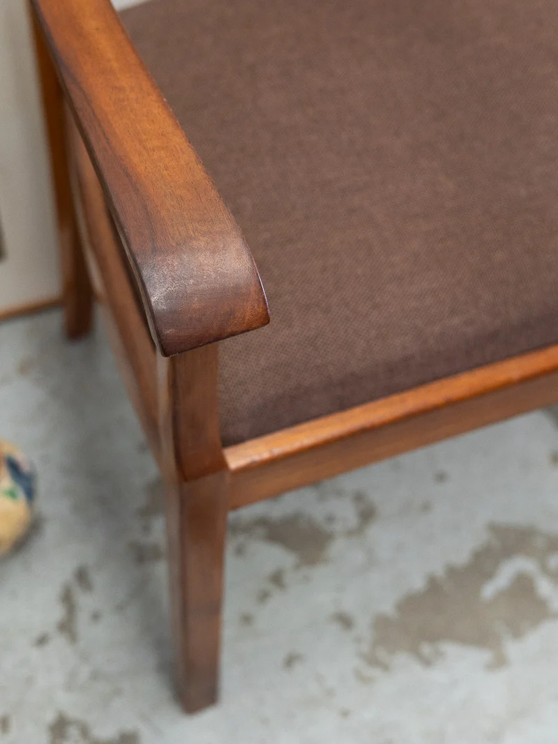 Jakob, le joli fauteuil en bois N°1342