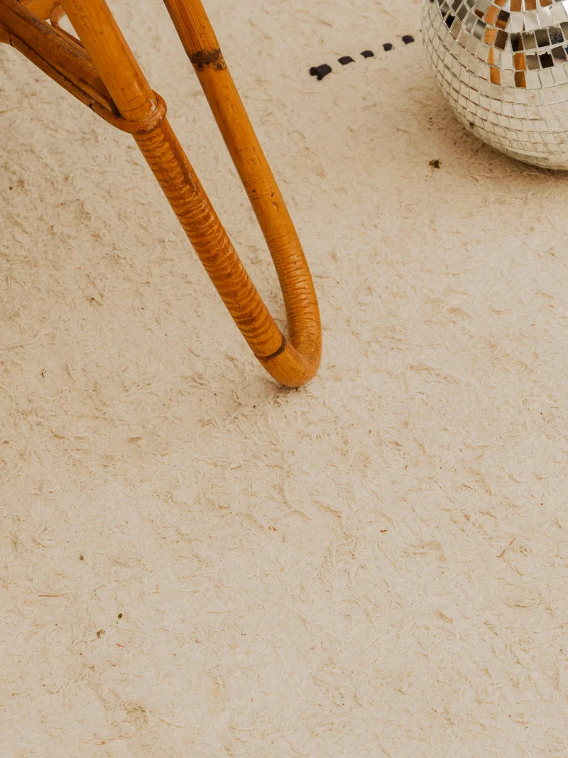 Francine, la table d'appoint en rotin N°1448