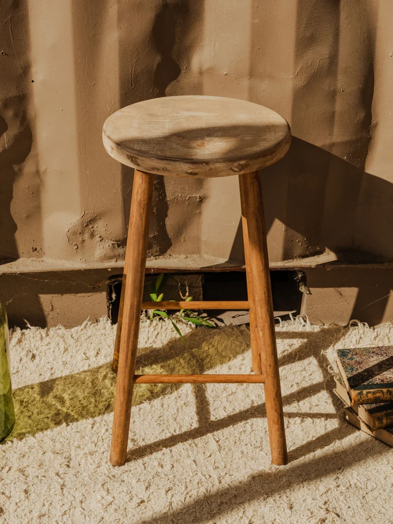 Regis, le tabouret en bois N°1490
