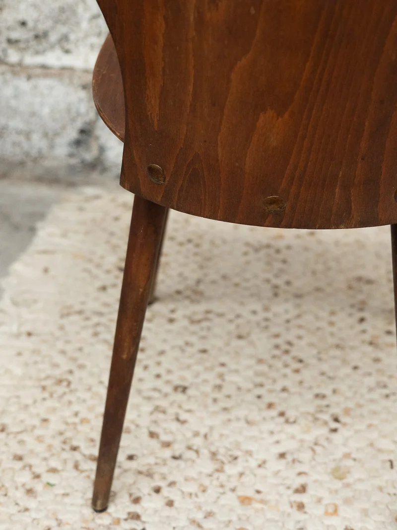 Claude, la paire de chaises Baumann N°1502