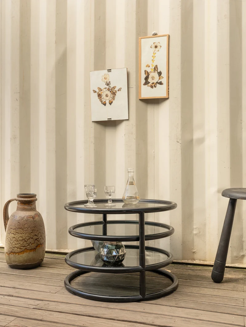 Donna, la table basse en métal noir et verre N°1121