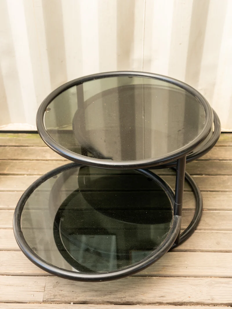 Donna, la table basse en métal noir et verre N°1121