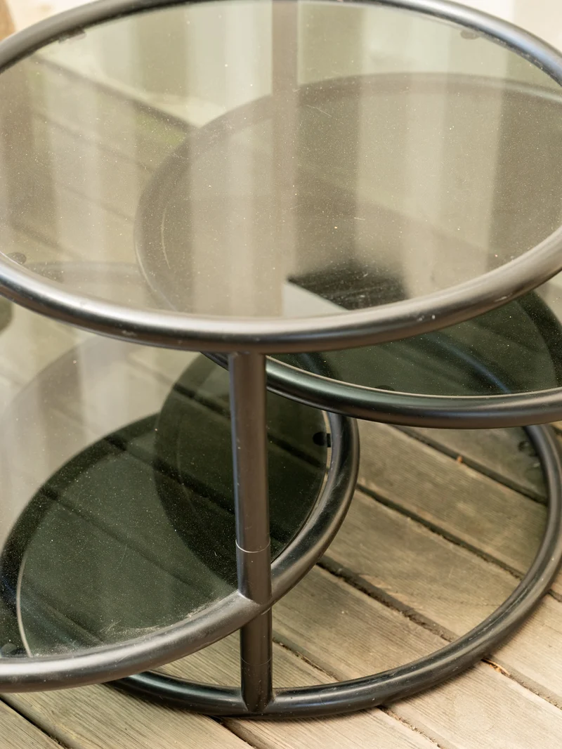 Donna, la table basse en métal noir et verre N°1121
