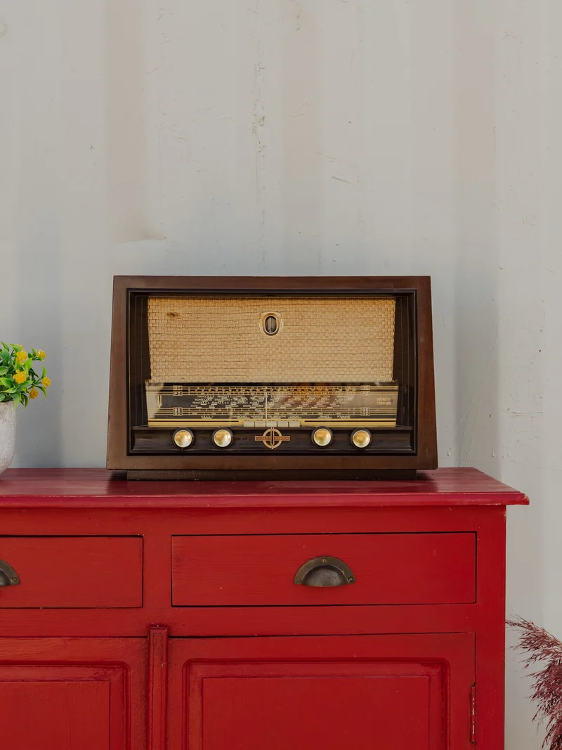 Nour, la radio vintage N°63