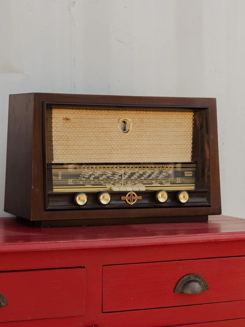 Nour, la radio vintage N°63