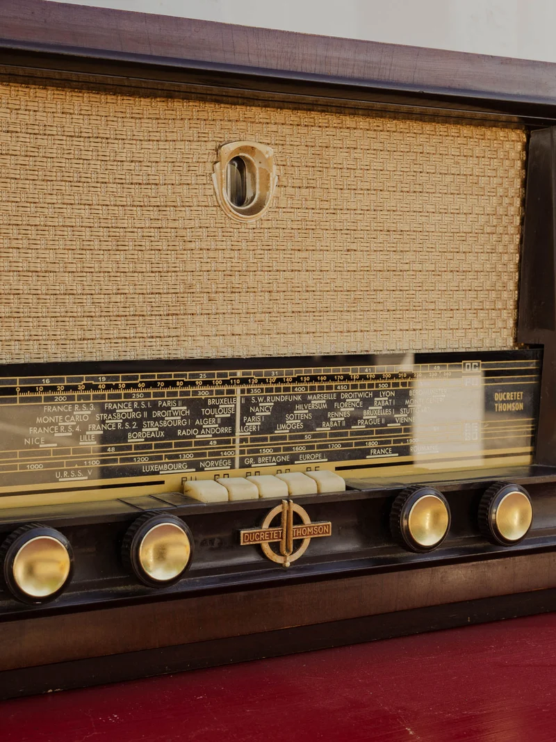 Nour, la radio vintage N°63