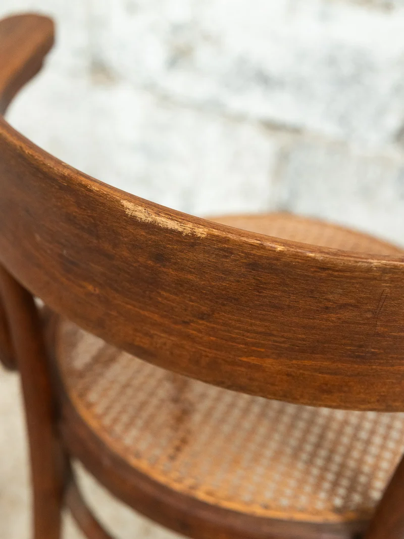Ernest, le fauteuil administratif N°1546
