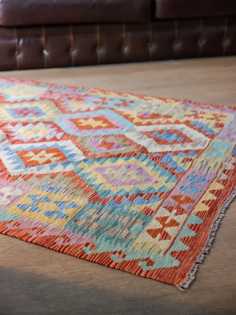 Eddy, le tapis kilim N°368