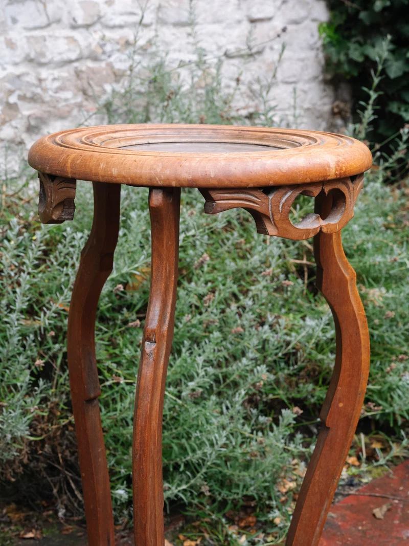 Alfred, le guéridon en bois et marbre N°1421