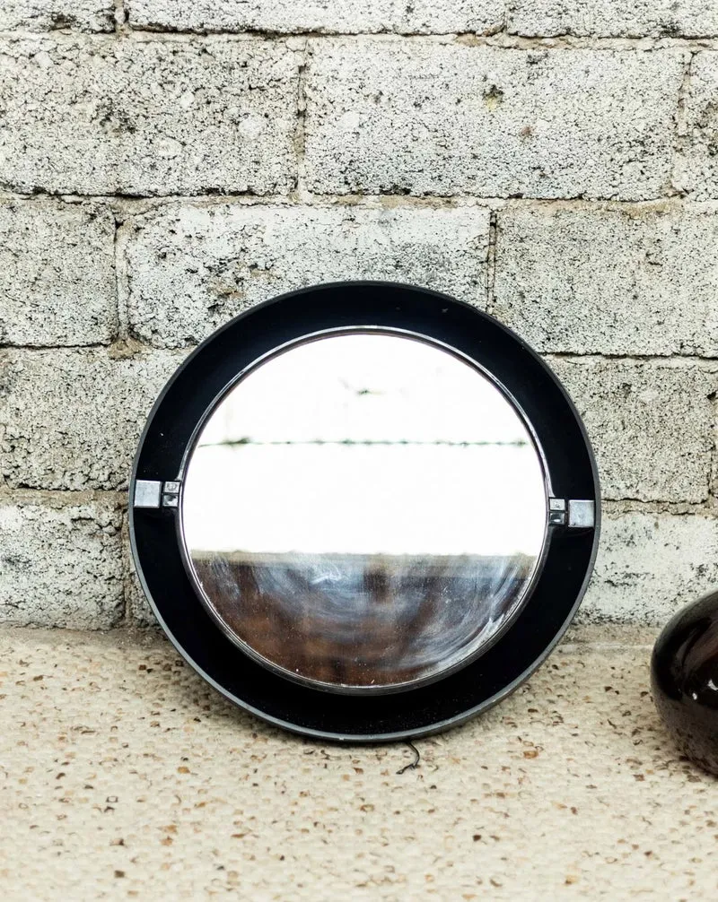 Igor, le miroir amovible N°1114