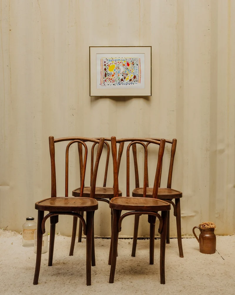 Claude, le lot de 4 chaises bistro en bois N°1371