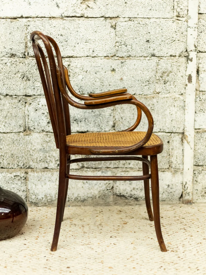 Ernest, le fauteuil au joli cannage N°1505