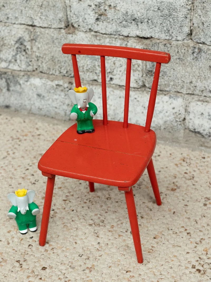Ernestine, la chaise pour enfant rouge N°1322
