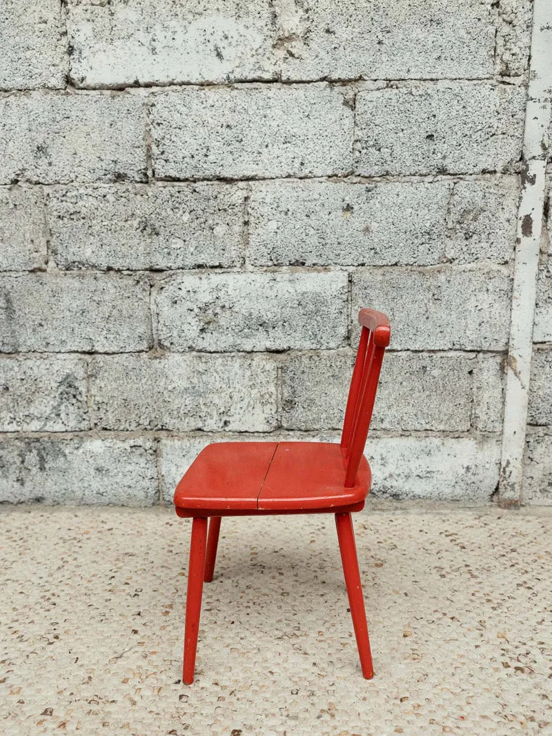 Ernestine, la chaise pour enfant rouge N°1322