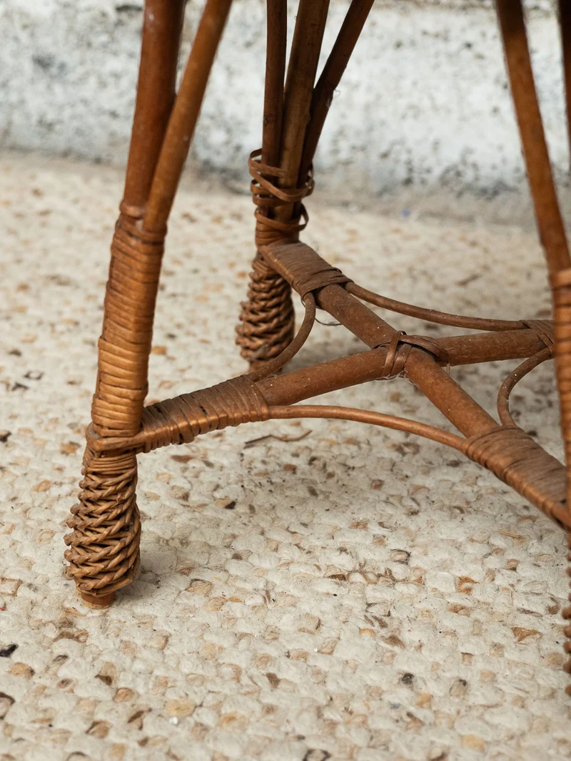 Regis, le tabouret en rotin N°1499