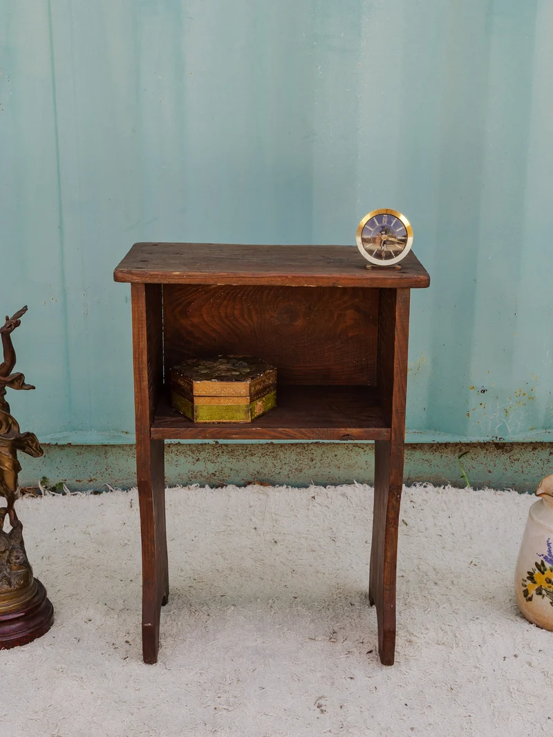 Odile, la table de chevet en bois N°1502