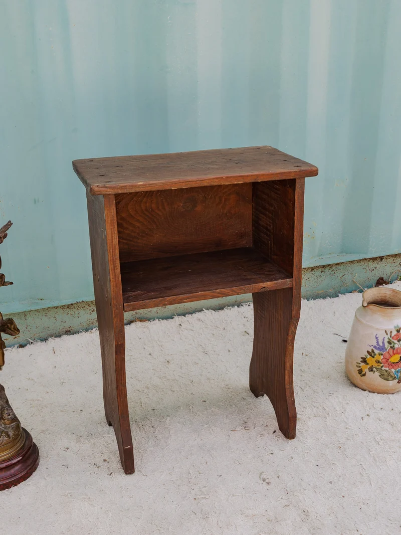 Odile, la table de chevet en bois N°1502