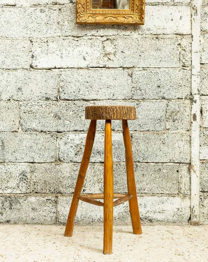 Gaston, le tabouret de bar au style brutaliste N°199