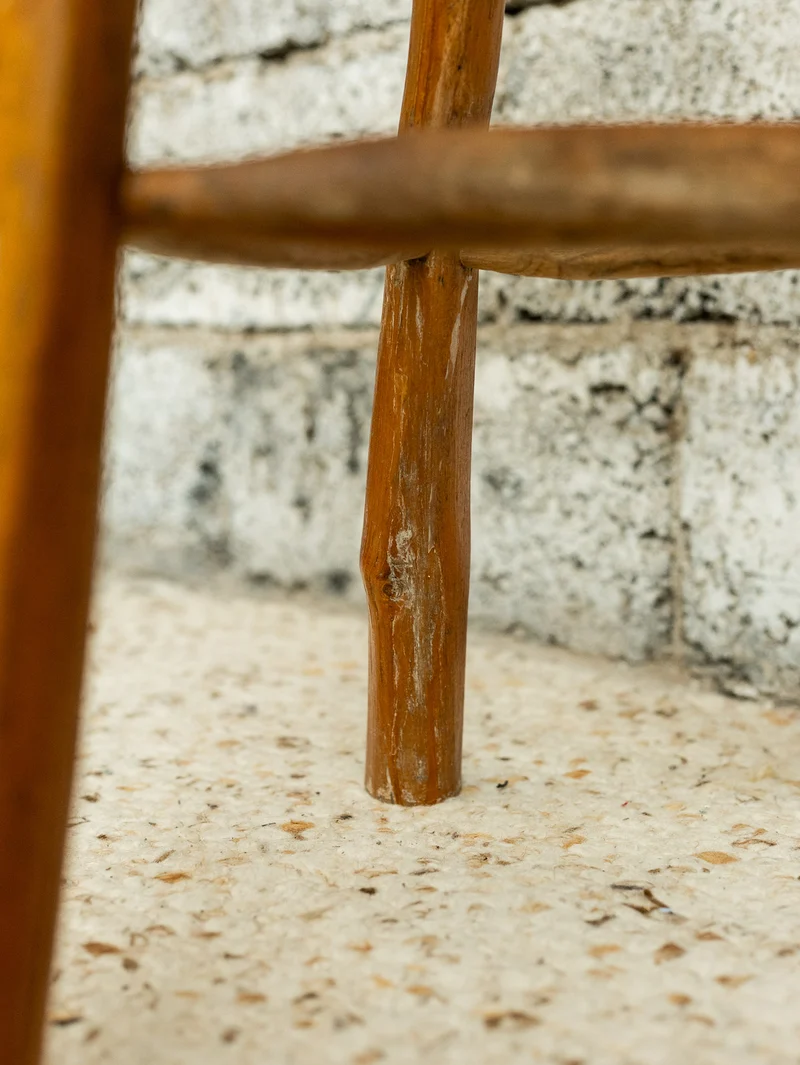 Gaston, le tabouret de bar au style brutaliste N°199