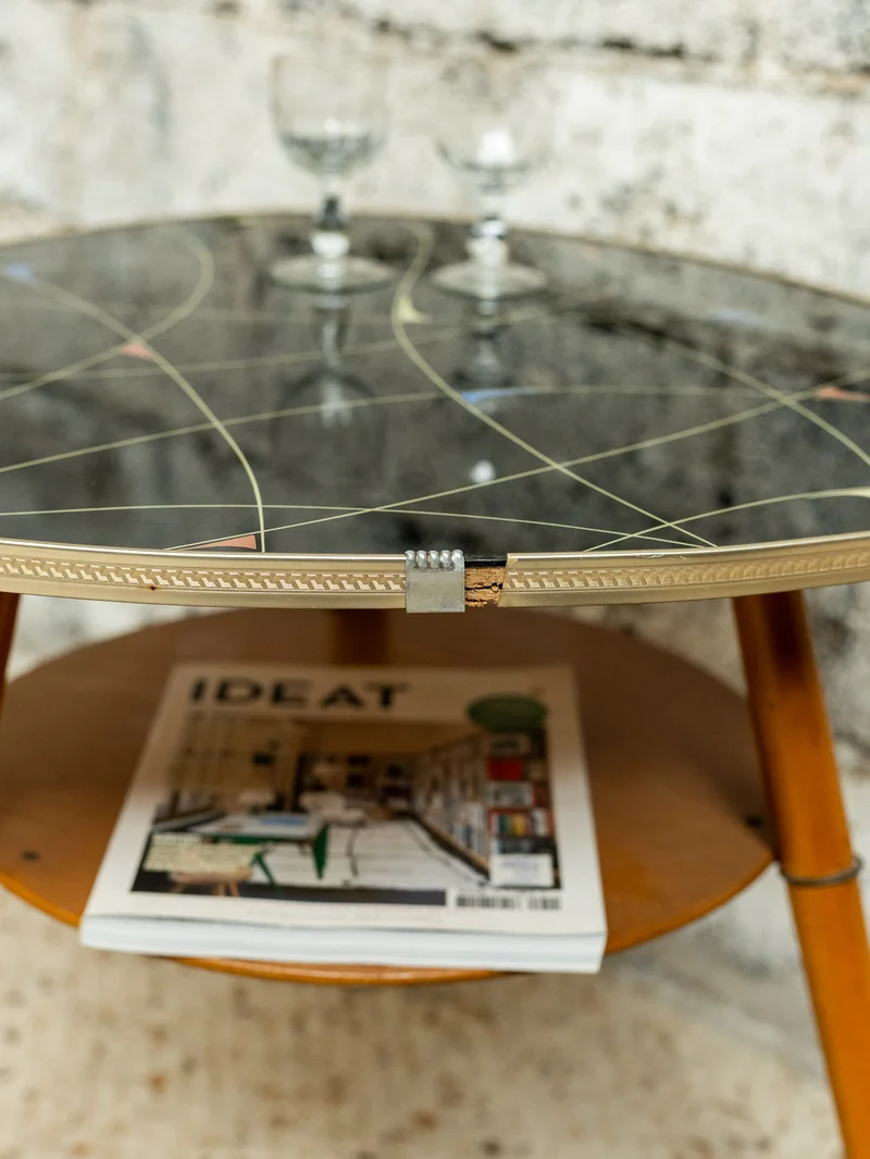 Donna, la table basse aux motifs triangulaires N°1117