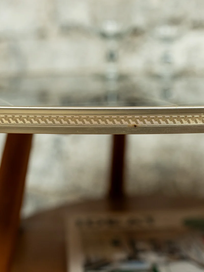 Donna, la table basse aux motifs triangulaires N°1117