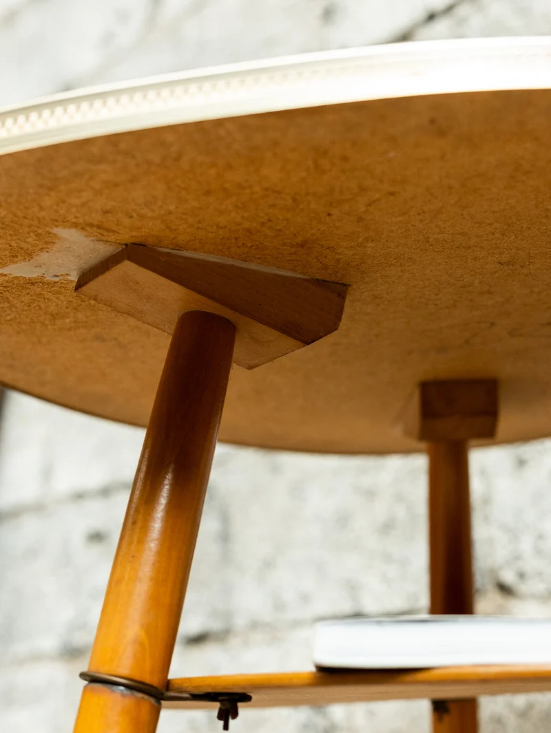 Donna, la table basse aux motifs triangulaires N°1117