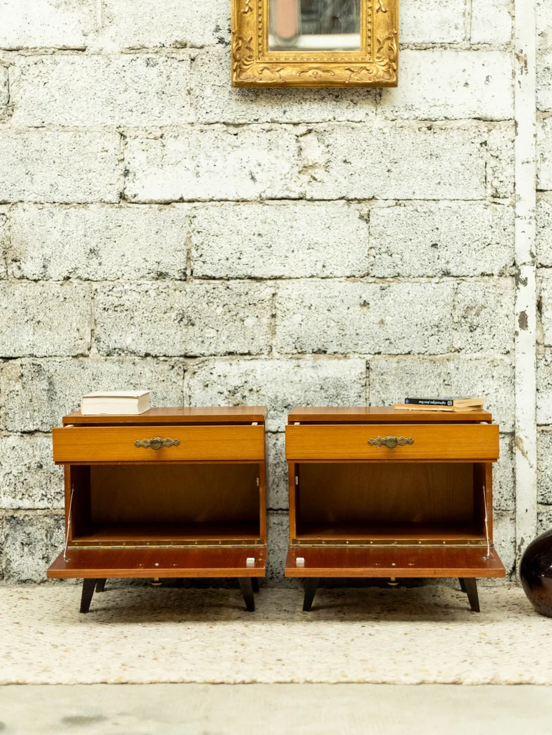 Maïa, la paire de table de chevet vintage N°1547