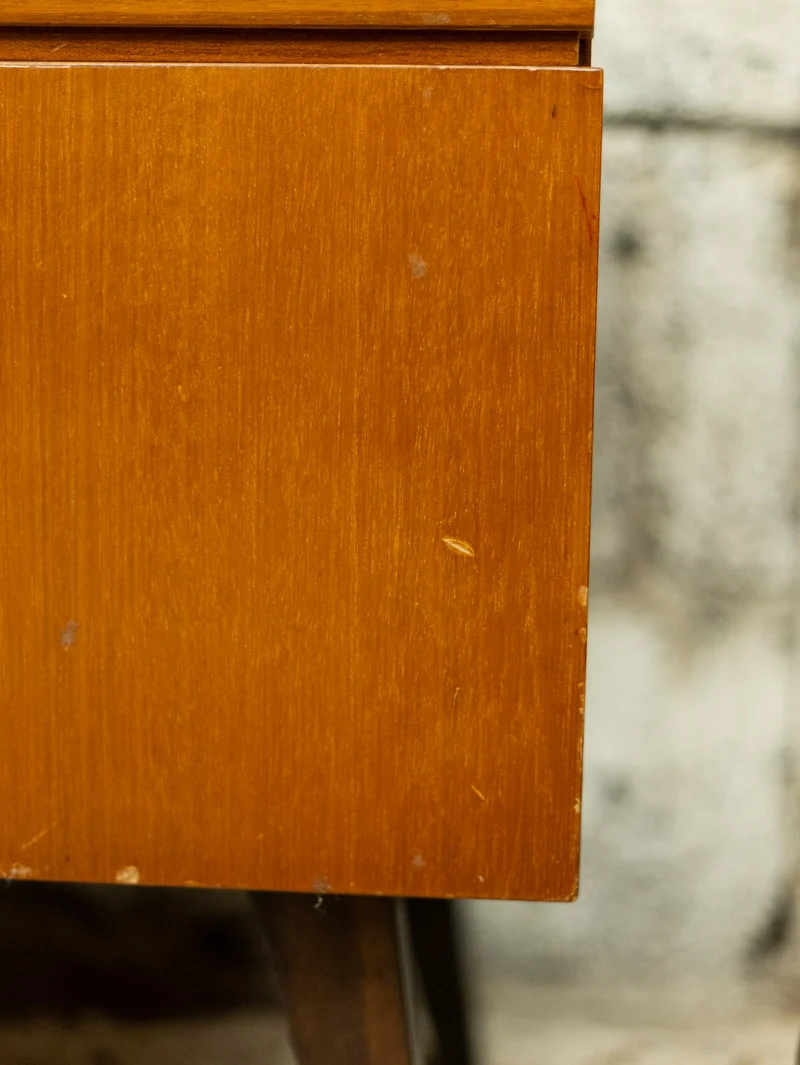 Maïa, la paire de table de chevet vintage N°1547
