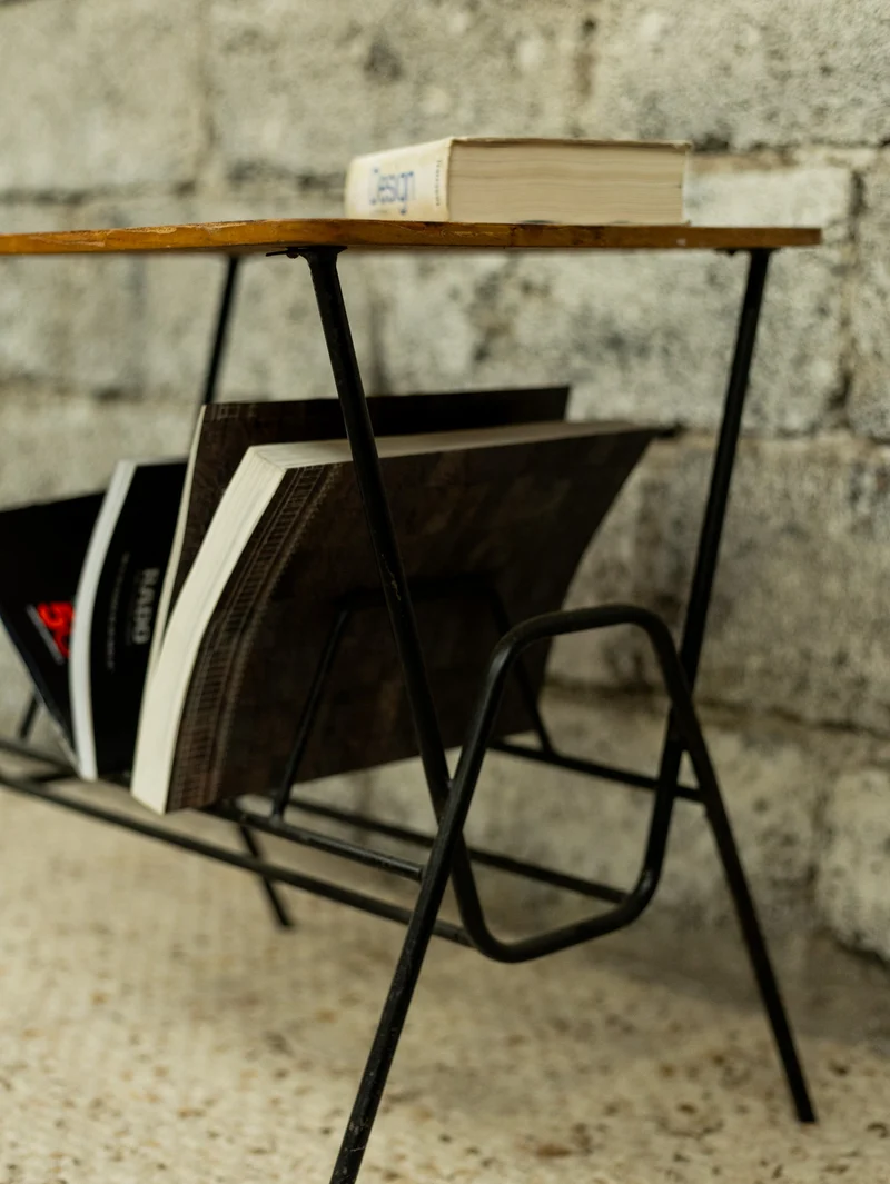 Marius, le porte-revues avec tablette bois N°270
