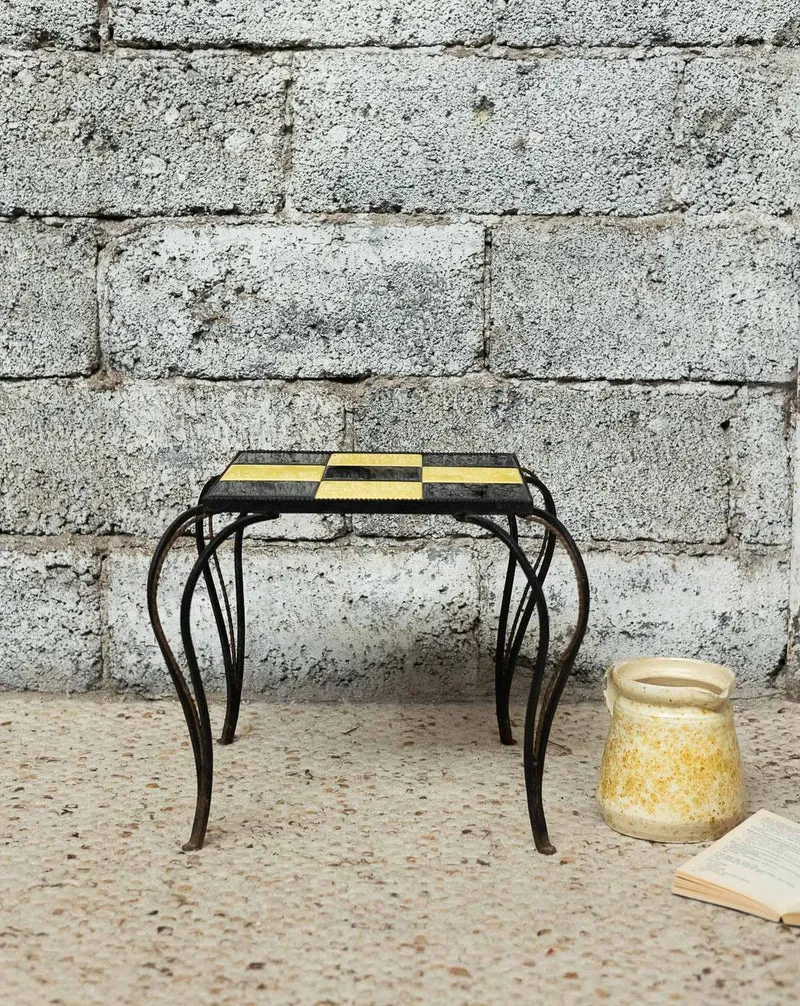 Hanna, la table d'appoint à carreaux N°1426