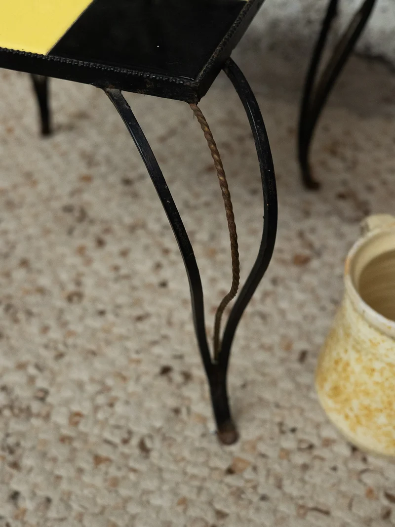 Hanna, la table d'appoint à carreaux N°1426