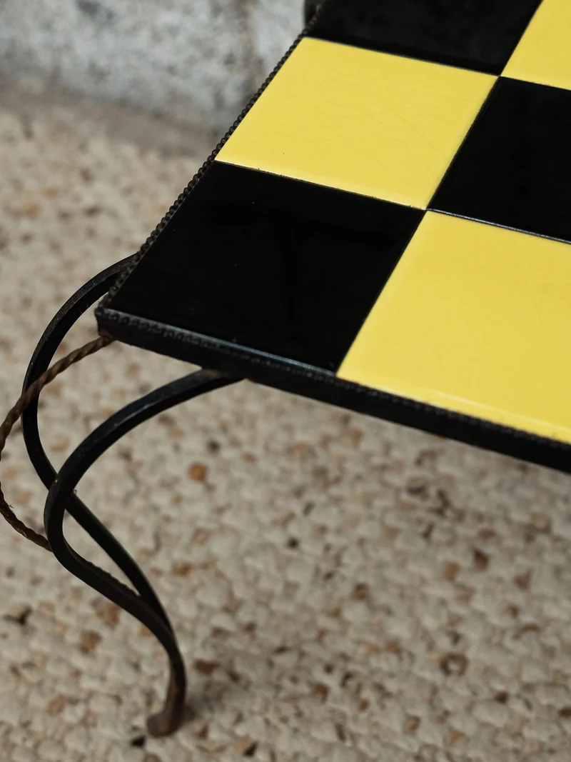 Hanna, la table d'appoint à carreaux N°1426