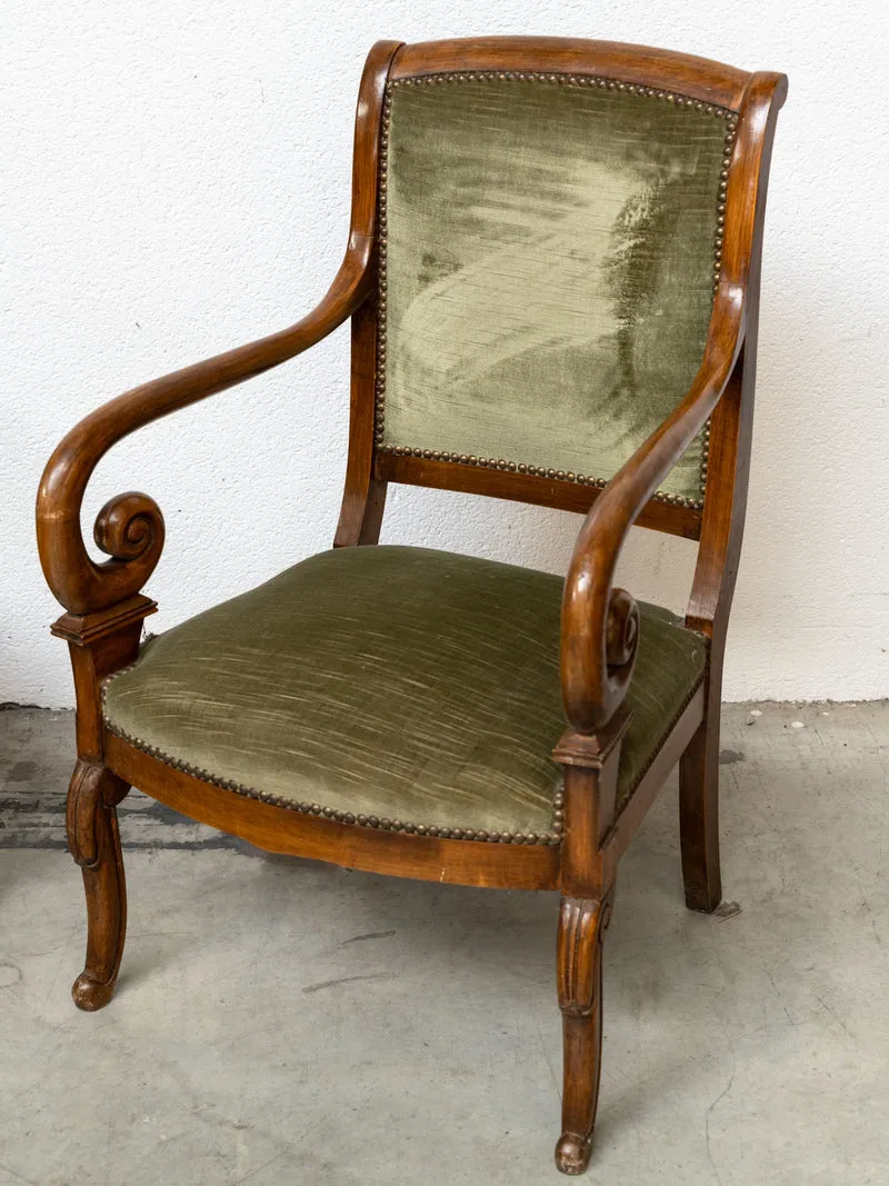Ernest, la paire de fauteuils style Empire en velours vert N°1541