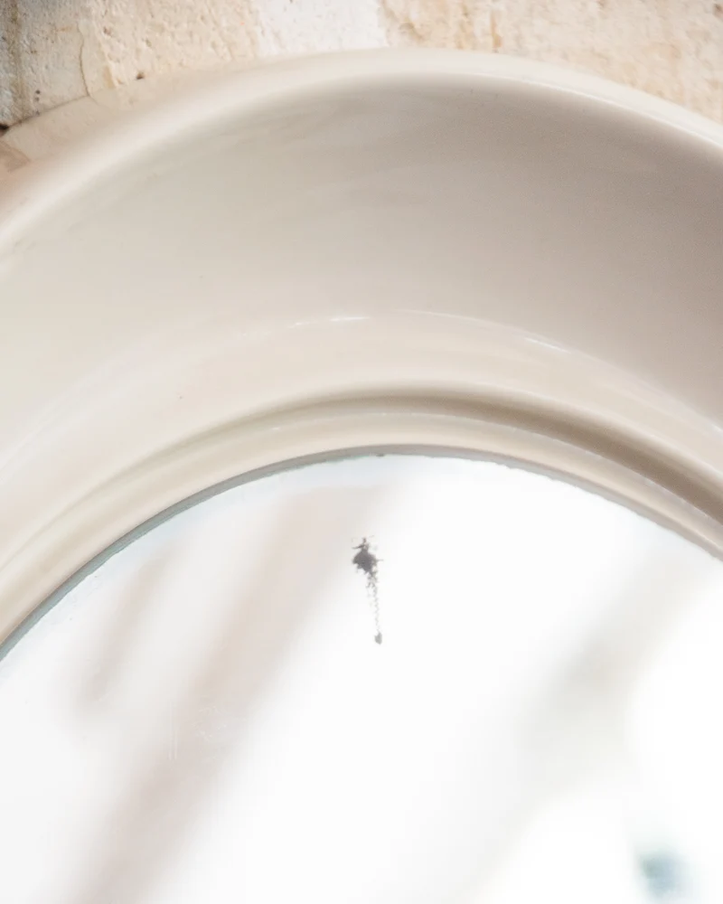 Igor, le miroir rétro en plexiglass blanc N°1058