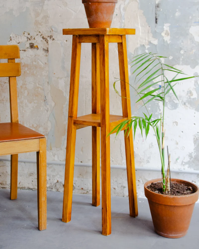 Ariel, le porte-plante en bois clair N°506