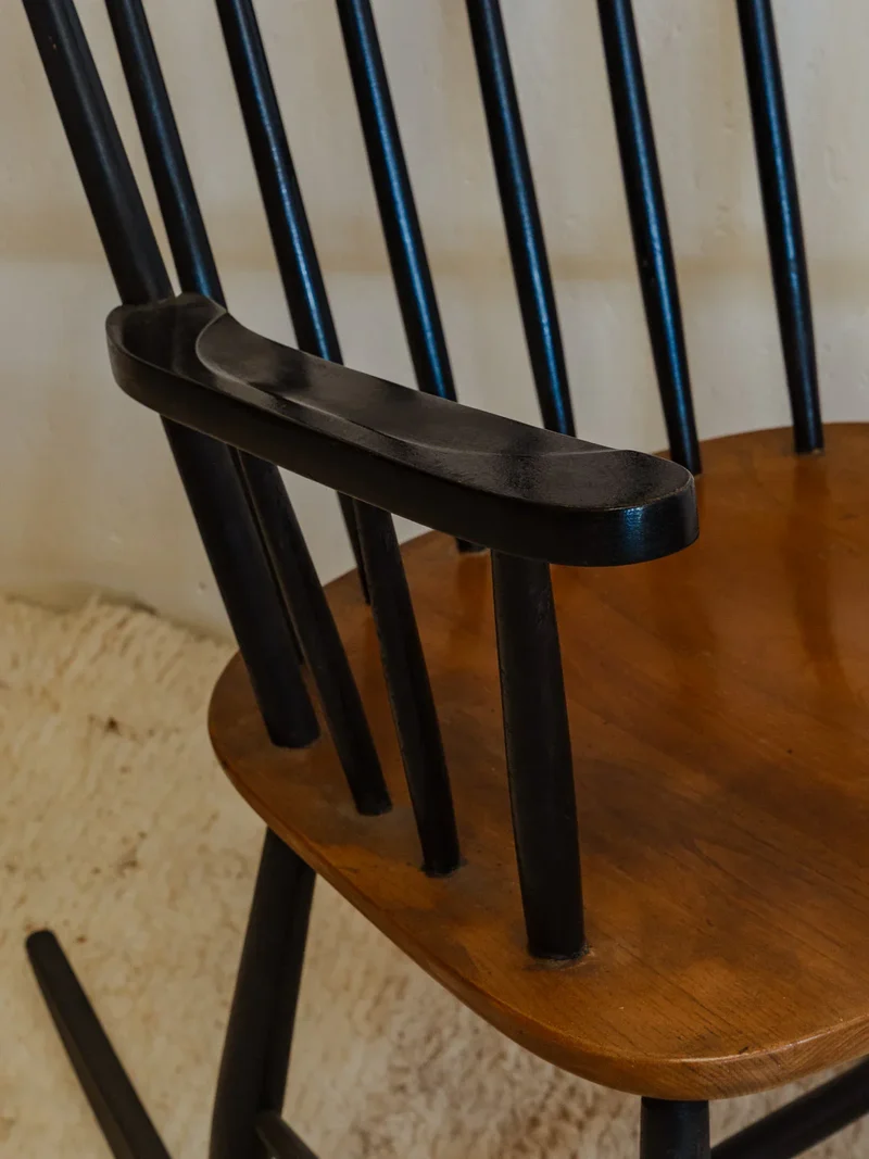Alibert, le rocking-chair en bois noir N°77