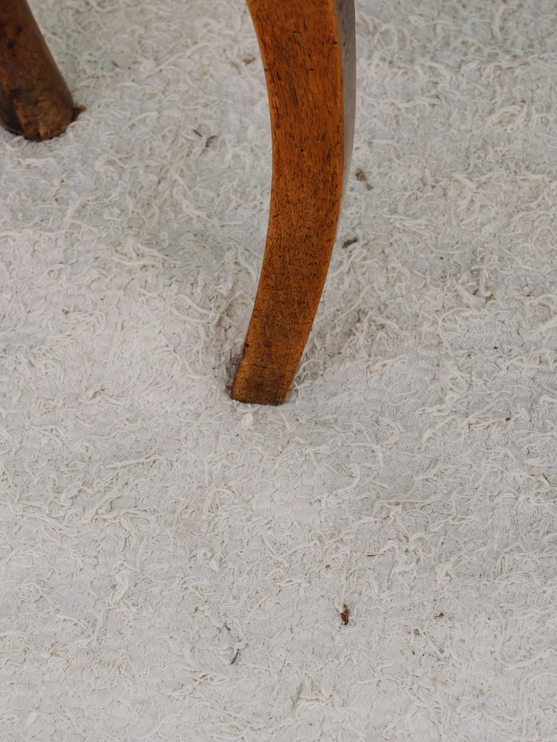 Francine, la table d'appoint en bois N°1471