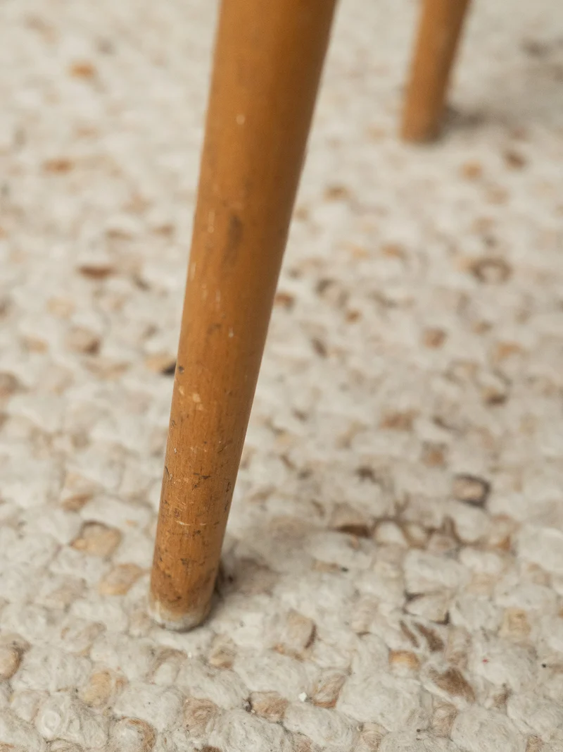 Axel, le tabouret à l'assise en skaï N°726