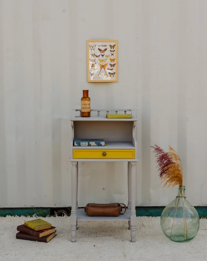 Gaëlle, le meuble d'appoint en bois gris et jaune N°1488