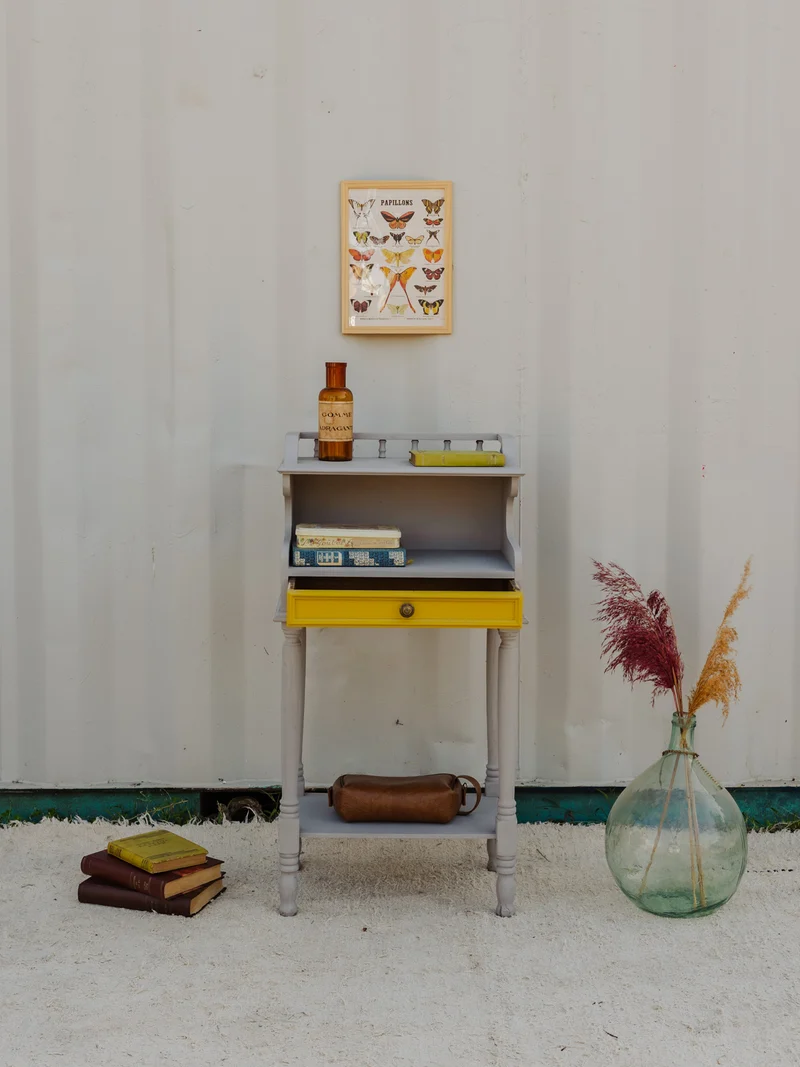 Gaëlle, le meuble d'appoint en bois gris et jaune N°1488