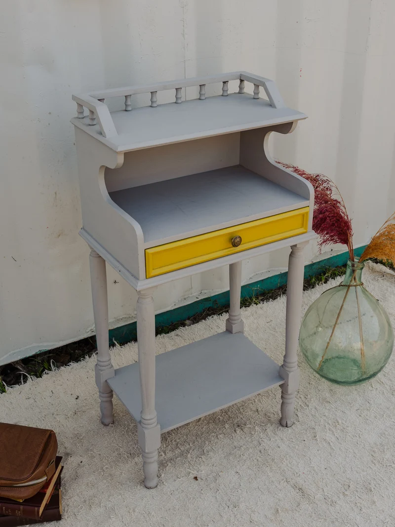 Gaëlle, le meuble d'appoint en bois gris et jaune N°1488