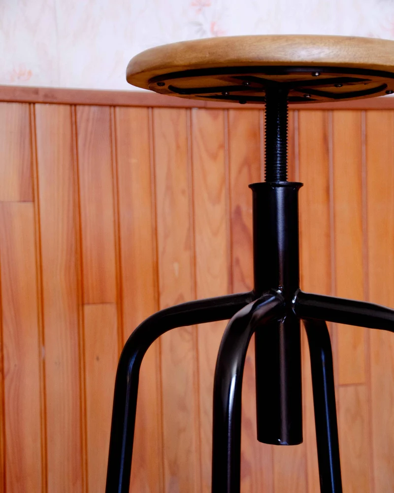 Axel, le tabouret style industriel en bois et métal N°717