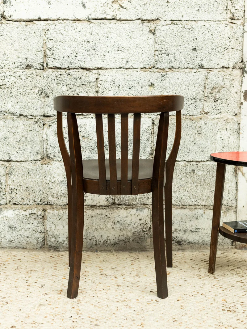 Ernest, l'élégant fauteuil en bois N°1527