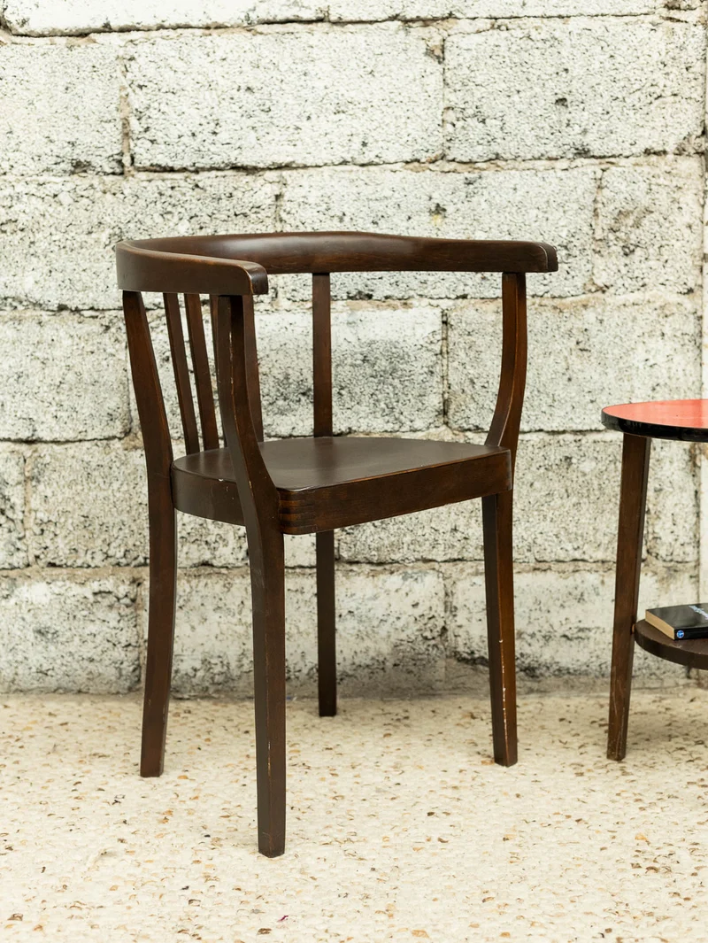 Ernest, l'élégant fauteuil en bois N°1527