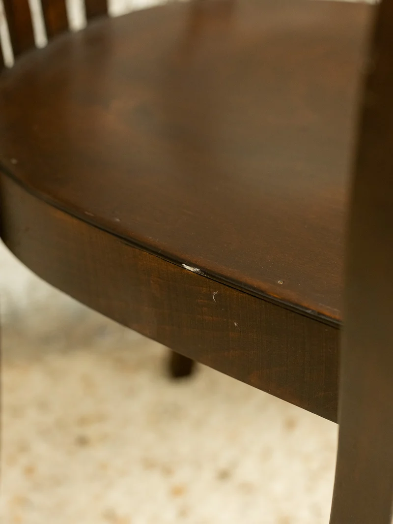Ernest, l'élégant fauteuil en bois N°1527