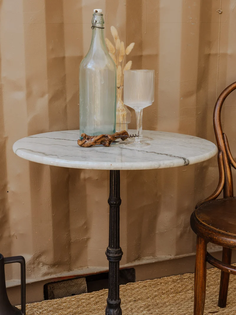 Denise, la table de bistro en marbre N°52