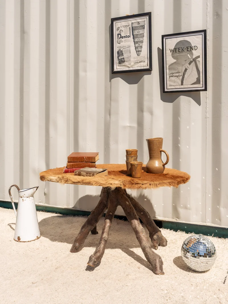 Donna, la table basse en bois et fourrure marron N°1115